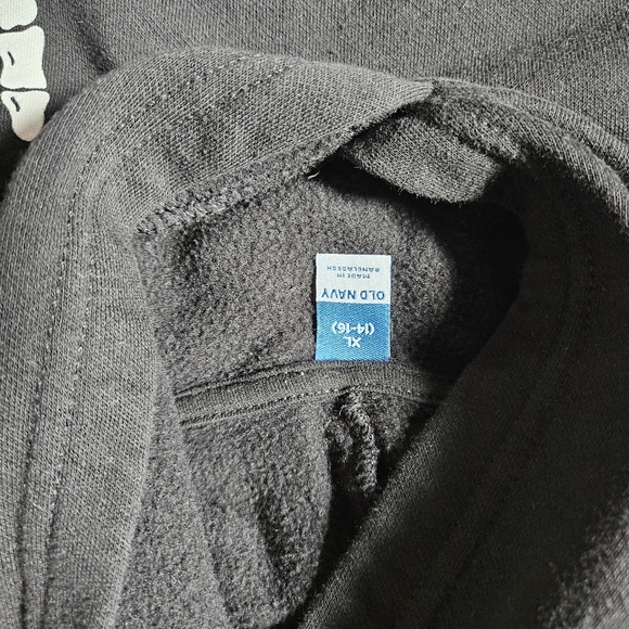 Sweatshirt & Jacket - Picture 7 of 8